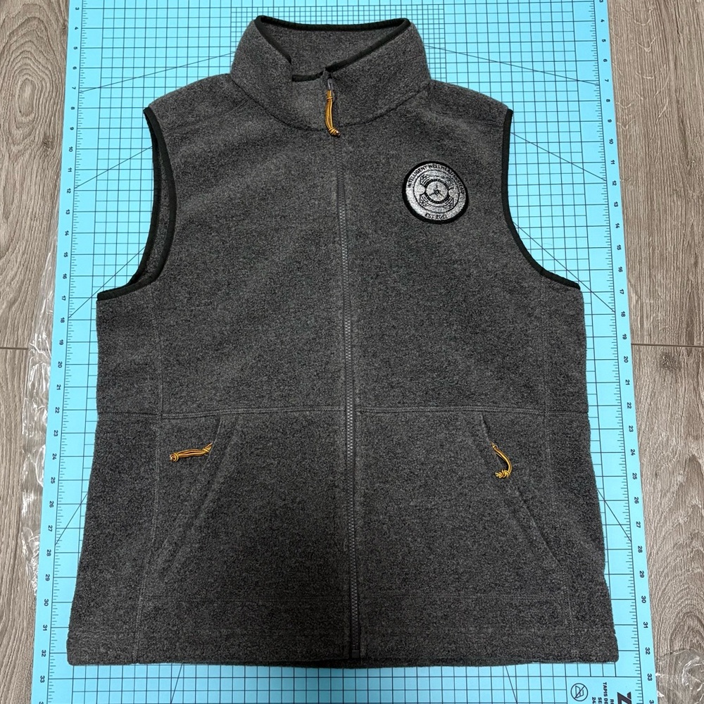 L.L. Bean Men's Heather Charcoal Fleece Vest. Size Medium